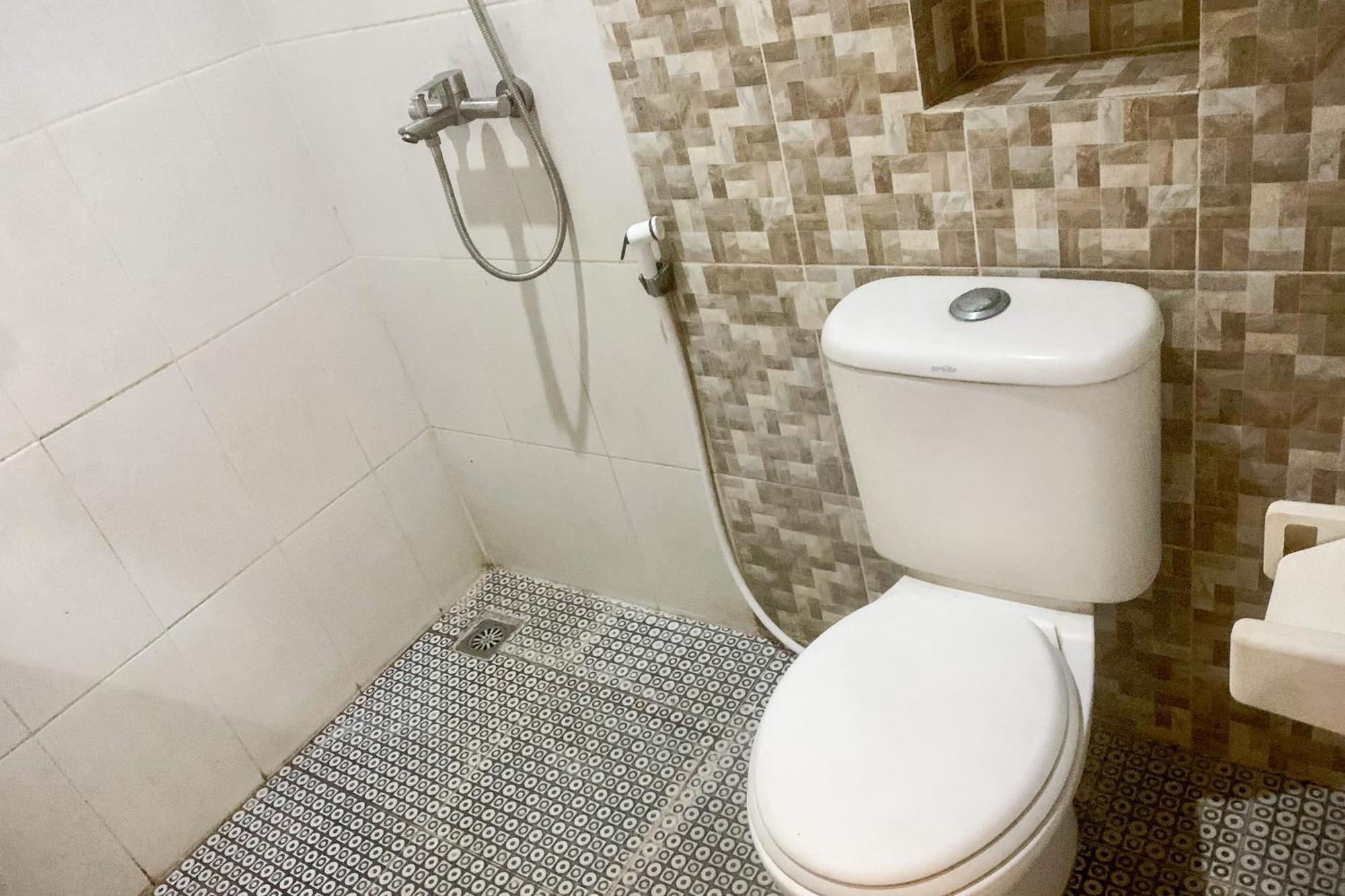 Hotel Urbanview Rimadi Slipi Jakarta