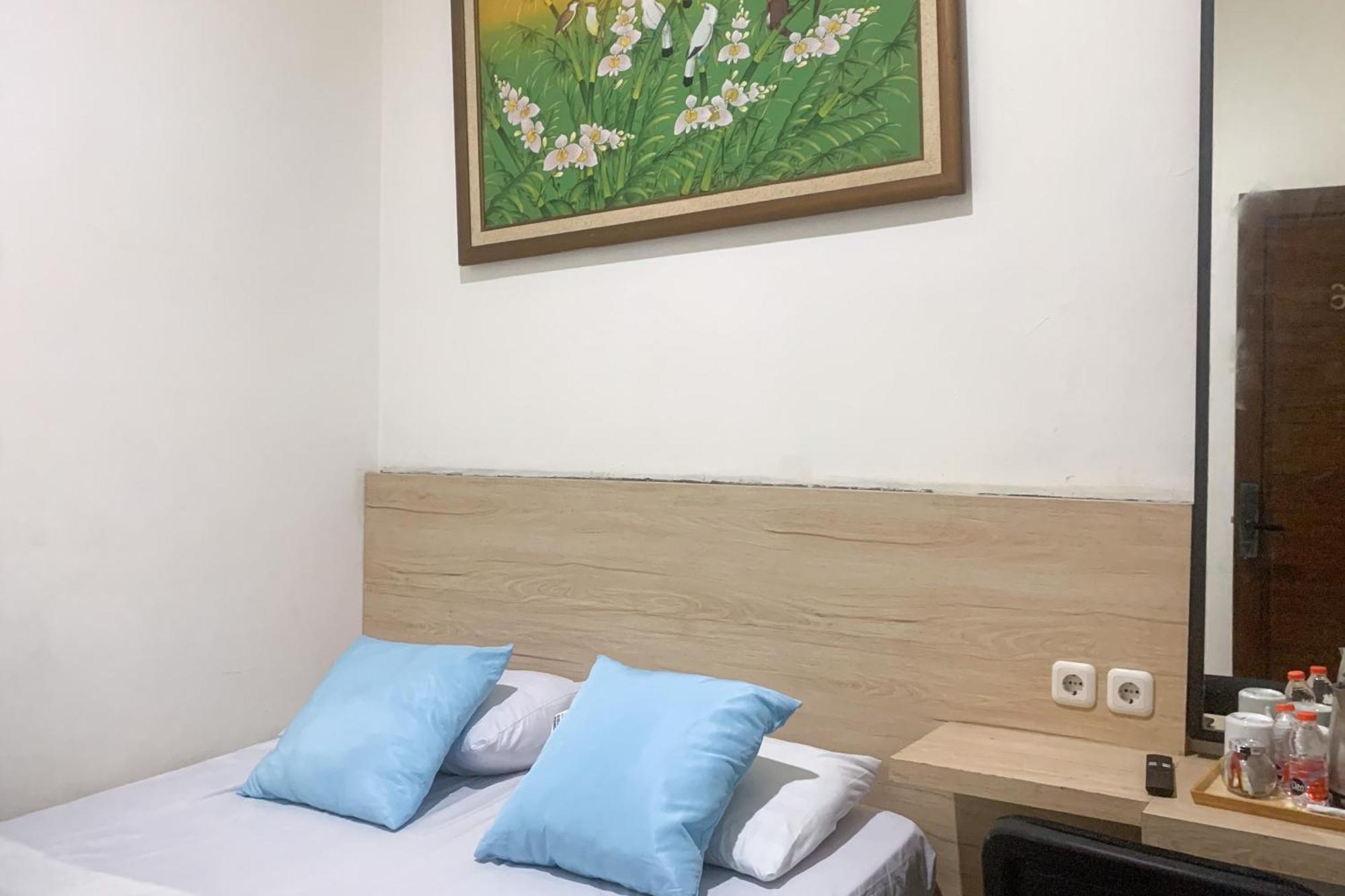 Urbanview Rimadi Slipi Hotel *