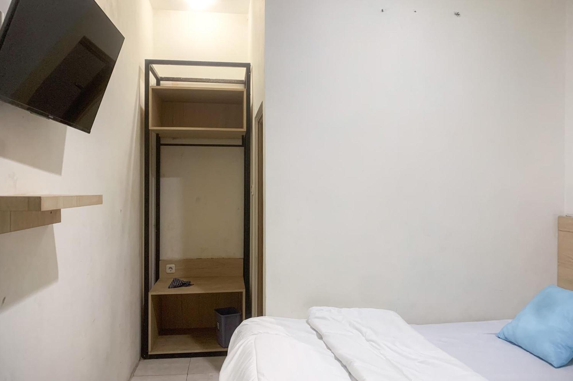 Urbanview Rimadi Slipi